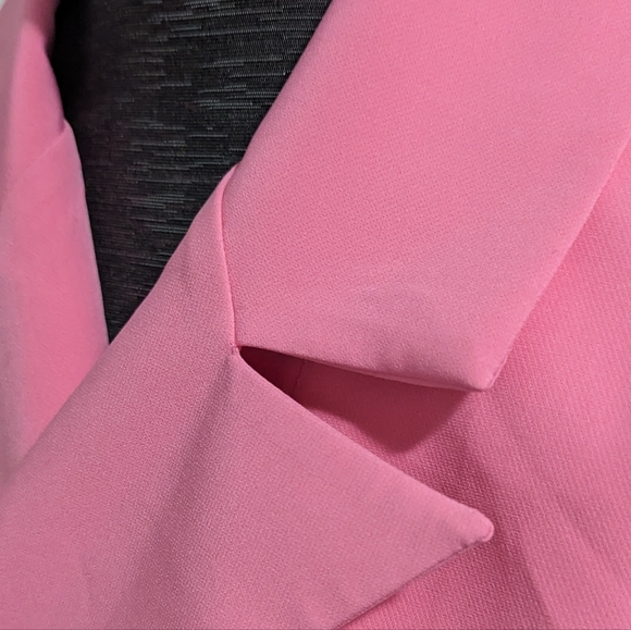 Gorgeous Lumina Pink cropped blazer - Picture 5 of 8